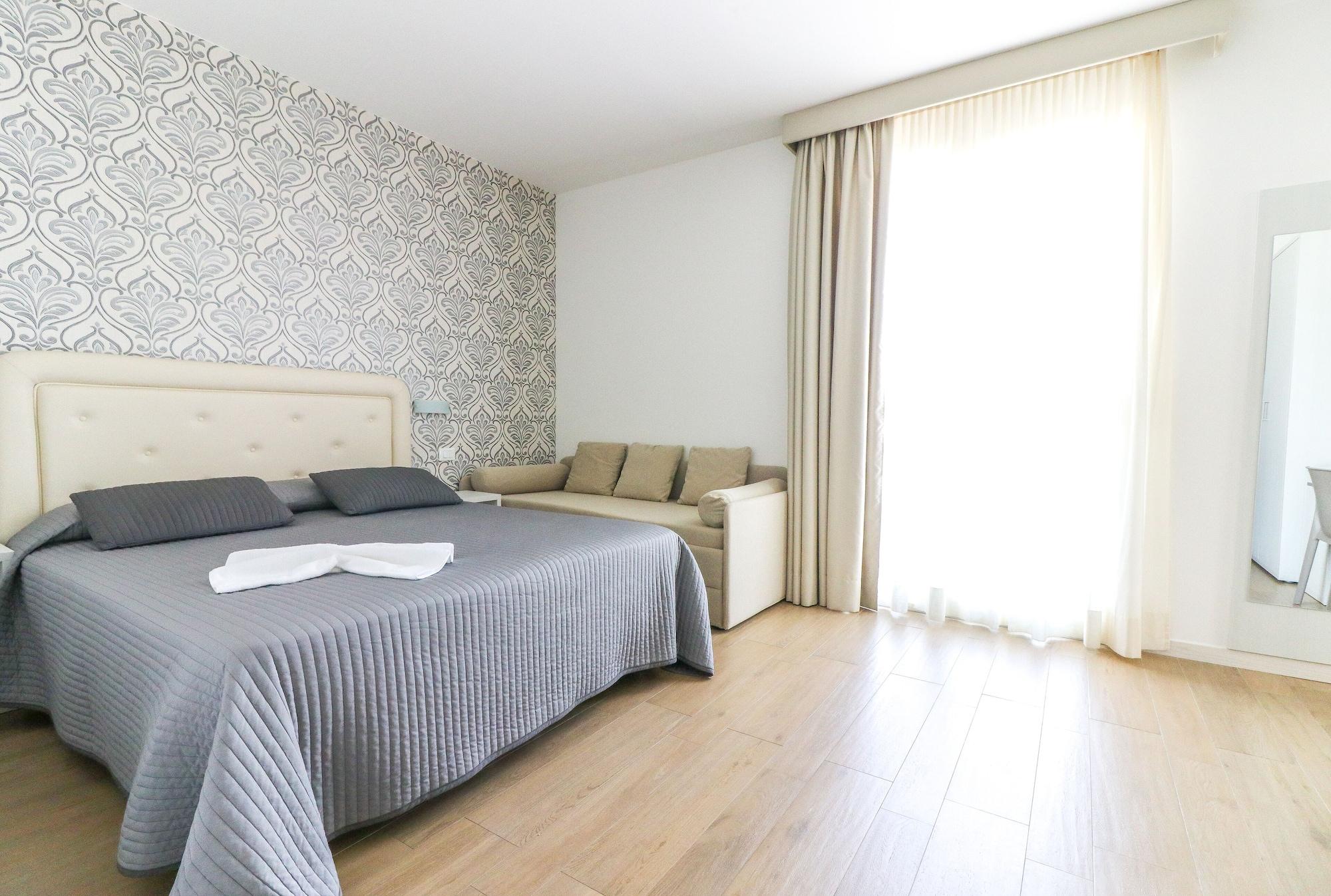 Hotel Jesulum Лидо ди Йезоло Екстериор снимка