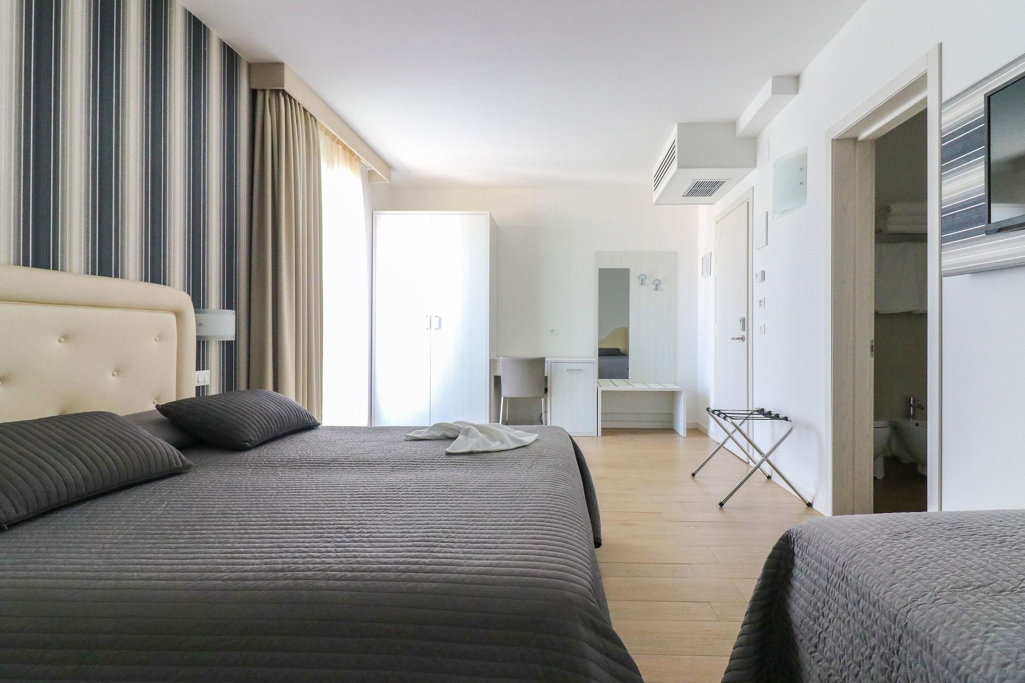 Hotel Jesulum Лидо ди Йезоло Екстериор снимка