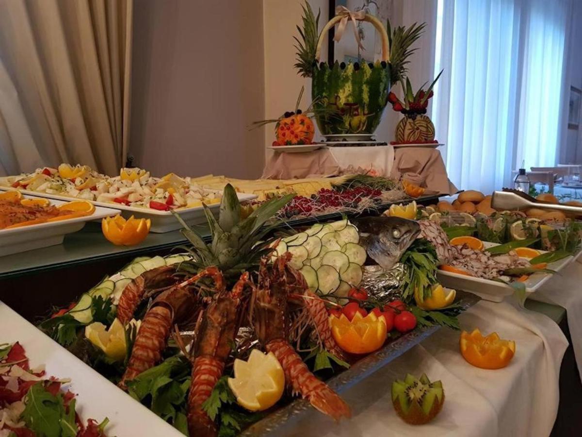 Hotel Jesulum Лидо ди Йезоло Екстериор снимка