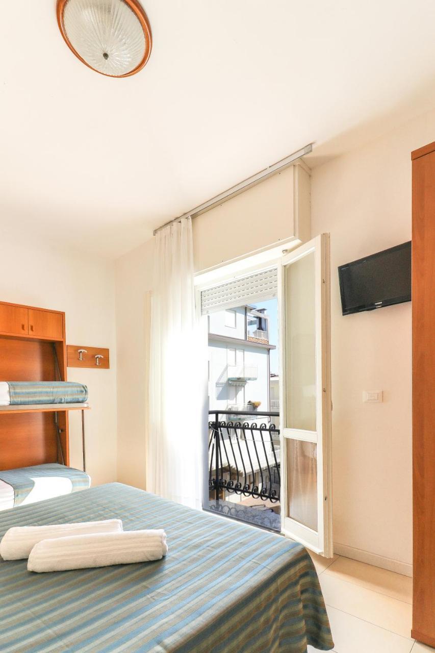Hotel Jesulum Лидо ди Йезоло Екстериор снимка